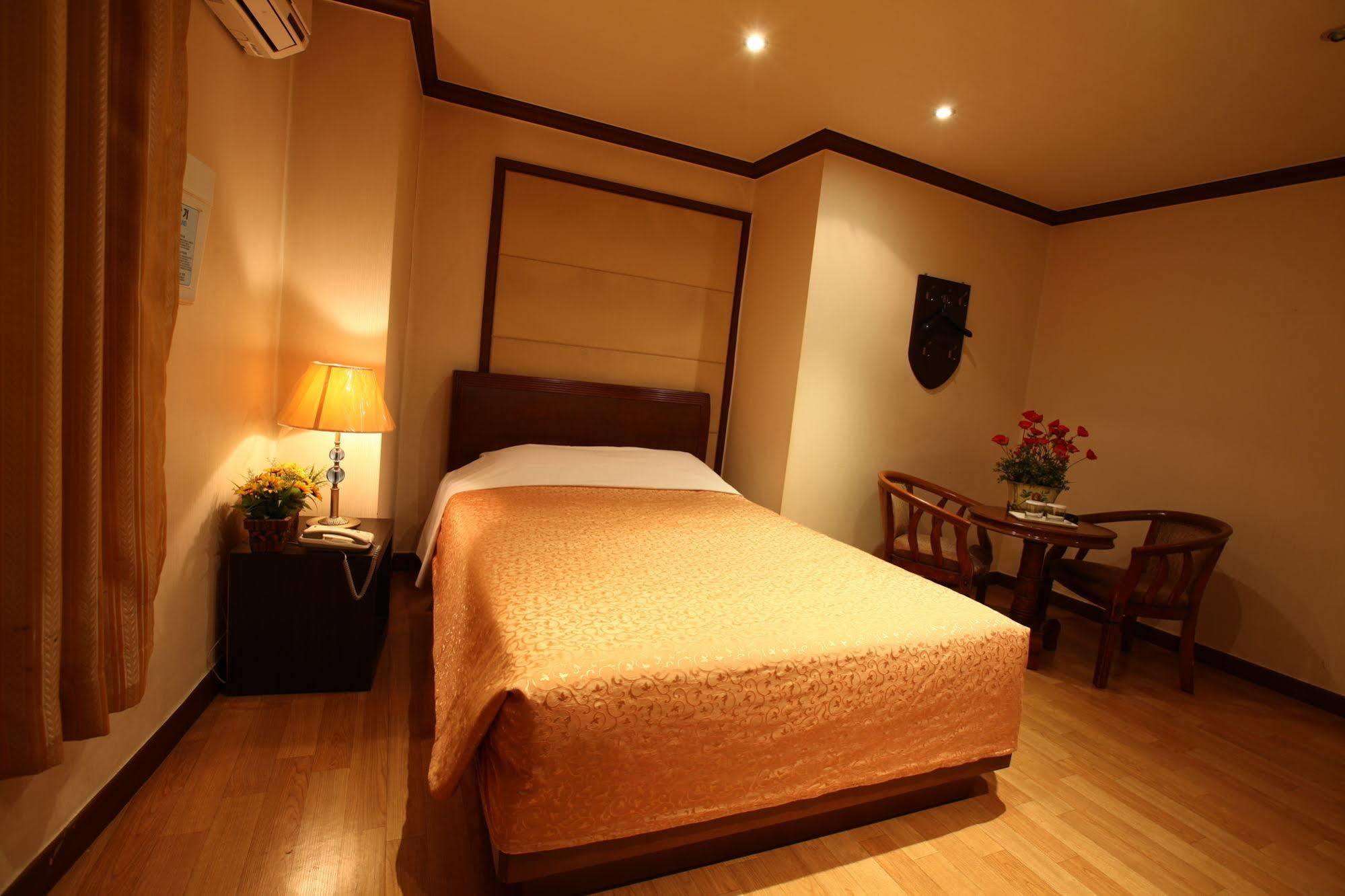 Namdaemun Palace Hotel Seoul Exterior foto