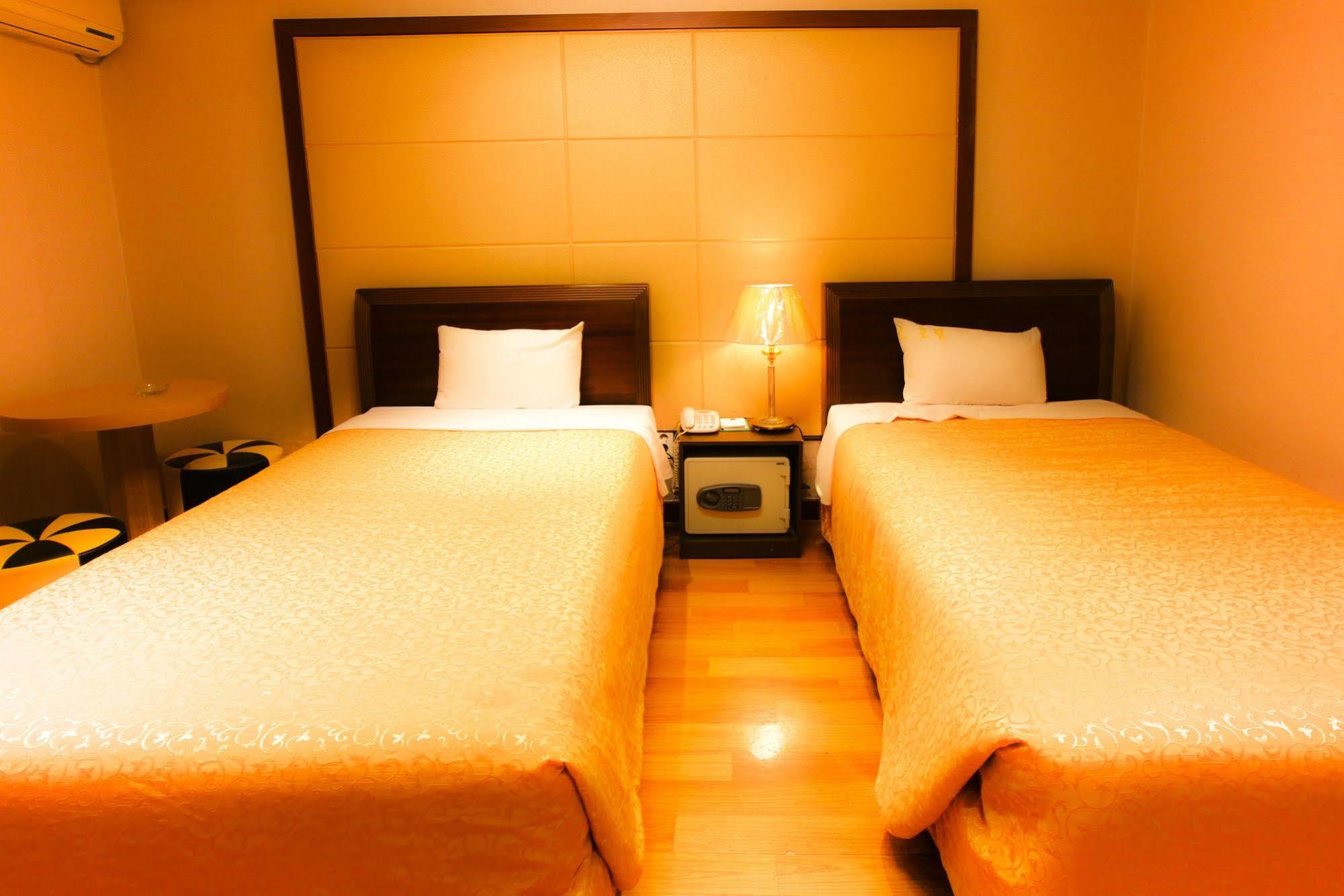 Namdaemun Palace Hotel Seoul Exterior foto